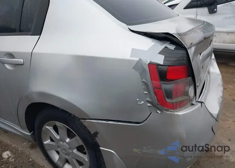 2011 Nissan Sentra 2.0Sr из США, поврежденный, VIN 3N1AB6AP8BL628636